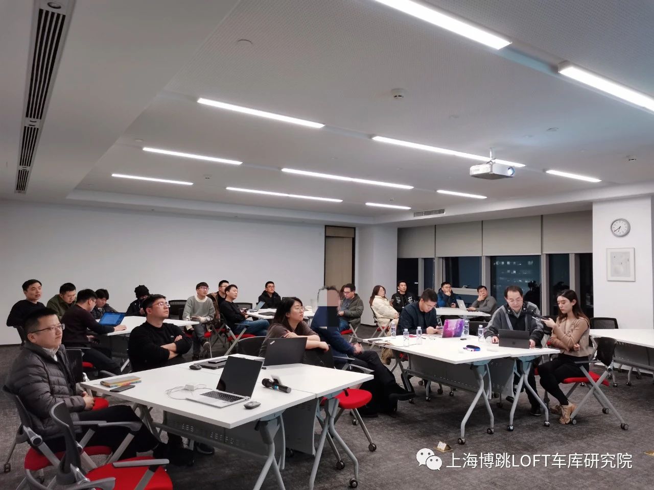 海东杭州LOFT车库专题会